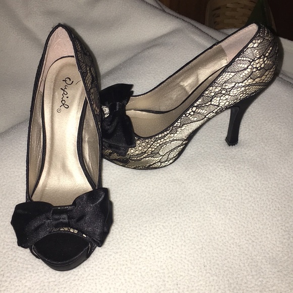 Shoes - Picture 2 of 2